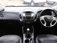 Used Hyundai ix35 Premium 115 HP (84 kW) 2012 White SUV