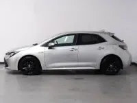 Usado Toyota Corolla Design 122 HP (89 kW) 2021 Prateado Citadino