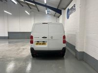 Used Vauxhall Vivaro S 120 HP (88 kW) 2024 White MPV