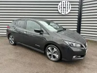 Begagnad Nissan Leaf N-Connecta 110 kW (150 HK) 2020 Svart Halvkombi