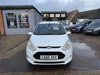 Begagnad Ford B-MAX Titanium 2017 Vit Minibuss