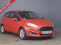 Used Ford Fiesta Zetec 82 HP (60 kW) 2014 Red Hatchback