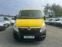 Used Vauxhall Movano 136 HP (100 kW) 2016 Yellow MPV