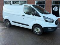 Used Ford Transit Custom 105 HP (77 kW) 2019 White Van