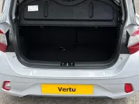 New Hyundai i10 Advanced 83 HP (61 kW) 2025 Red Hatchback