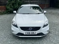 Used Volvo V40 R-Design 120 HP (88 kW) 2016 White Hatchback