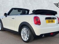 Used Mini Cooper 134 HP (98 kW) 2016 White Hatchback