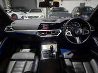 Begagnad BMW 330e M Sport 2021 Blå Sedan
