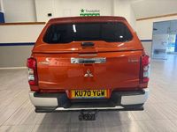 Used Mitsubishi L200 150 HP (110 kW) 2021 Orange Pickup