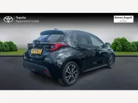 Second-hand Toyota Yaris Hybrid Design 2023 Negru Hatchback