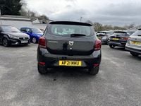 Begagnad Dacia Sandero Comfort 2021 Svart Halvkombi