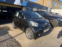 Usado Toyota iQ 68 HP (50 kW) 2009 Preto Citadino