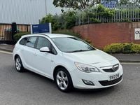 Usado Vauxhall Astra 95 CV (69 kW) 2012 Blanco Familiar