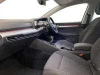 Used VW Golf VIII Life 150 HP (110 kW) 2023 Silver Hatchback