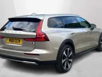 Used Volvo V60 CC Ultimate 247 HP (181 kW) 2023 Estate