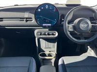 Usado Mini Cooper Hatch 113 kW (154 HP) 2025 Cinzento Citadino