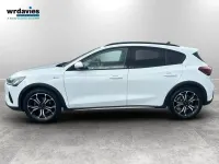 Used Ford Focus Active 125 HP (91 kW) 2022 White Hatchback