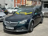 Used Vauxhall Insignia 163 HP (119 kW) 2014 Green Estate