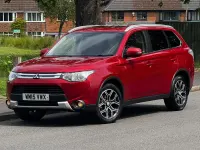 Used Mitsubishi Outlander 150 HP (110 kW) 2015 Red SUV
