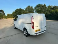 Used Ford Transit Custom Limited 130 HP (95 kW) 2017 White Van
