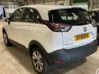 Used Vauxhall Crossland X S 110 HP (80 kW) 2019 White SUV