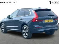 Used Volvo XC60 Momentum 194 HP (142 kW) 2022 Blue SUV