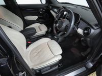 Used Mini Cooper Exclusive 134 HP (98 kW) 2022 Black Hatchback