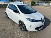 Used Renault Zoe Dynamique 67 kW (92 HP) 2017 White Hatchback