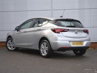 Used Vauxhall Astra Business Edition 122 HP (89 kW) 2021 Sovereign silver Hatchback