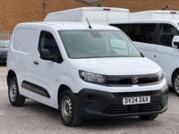 Used Vauxhall Combo S 100 HP (73 kW) 2024 White Van