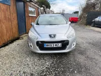 Używany Peugeot 308 Active 115 KM (84 kW) 2013 Srebrny Hatchback