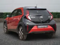 Used Toyota Aygo X 72 HP (52 kW) 2023 Red SUV