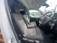 Usado Vauxhall Vivaro 100 HP (73 kW) 2023 Branco Monovolume