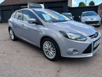 Used Ford Focus Zetec 125 HP (91 kW) 2012 Blue Hatchback