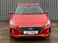 Used Hyundai i30 SE 110 HP (80 kW) 2018 Red Estate