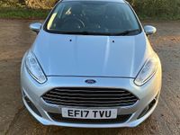Used Ford Fiesta Zetec 82 HP (60 kW) 2017 Silver Hatchback