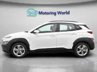 Usado Hyundai Kona SE 120 CV (88 kW) 2023 Blanco SUV