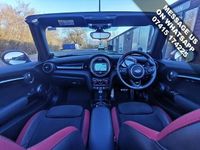 Begagnad Mini Cooper Cabriolet 231 HK (169 kW) 2016 Vit Cab