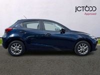 Begagnad Mazda 2 88 HK (64 kW) 2020 Blå Halvkombi