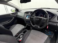 Used Hyundai i20 Premium 2017 Silver Coupe