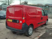 Używany Fiat Doblò 2014 Czerwony Minivan