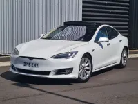 Used Tesla Model S 306 kW (417 HP) 2016 White Hatchback