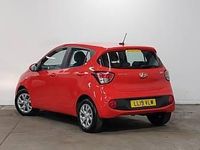 Used Hyundai i10 SE 87 HP (63 kW) 2019 Red Hatchback