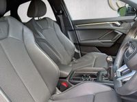 Begagnad Audi Q3 Black Edition 150 HK (110 kW) 2023 SUV