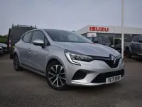 Used Renault Clio V Iconic 90 HP (66 kW) 2021 Silver Hatchback
