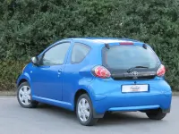 Used Toyota Aygo 68 HP (50 kW) 2009 Blue Hatchback