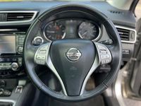 Used Nissan Qashqai Tekna 130 HP (95 kW) 2016 Silver SUV
