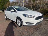 Used Ford Focus Zetec 120 HP (88 kW) 2015 White Hatchback