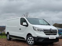 New Renault Trafic 2025 White MPV