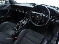 Begagnad Porsche 911 385 HK (283 kW) 2023 Blå Sportkupé
